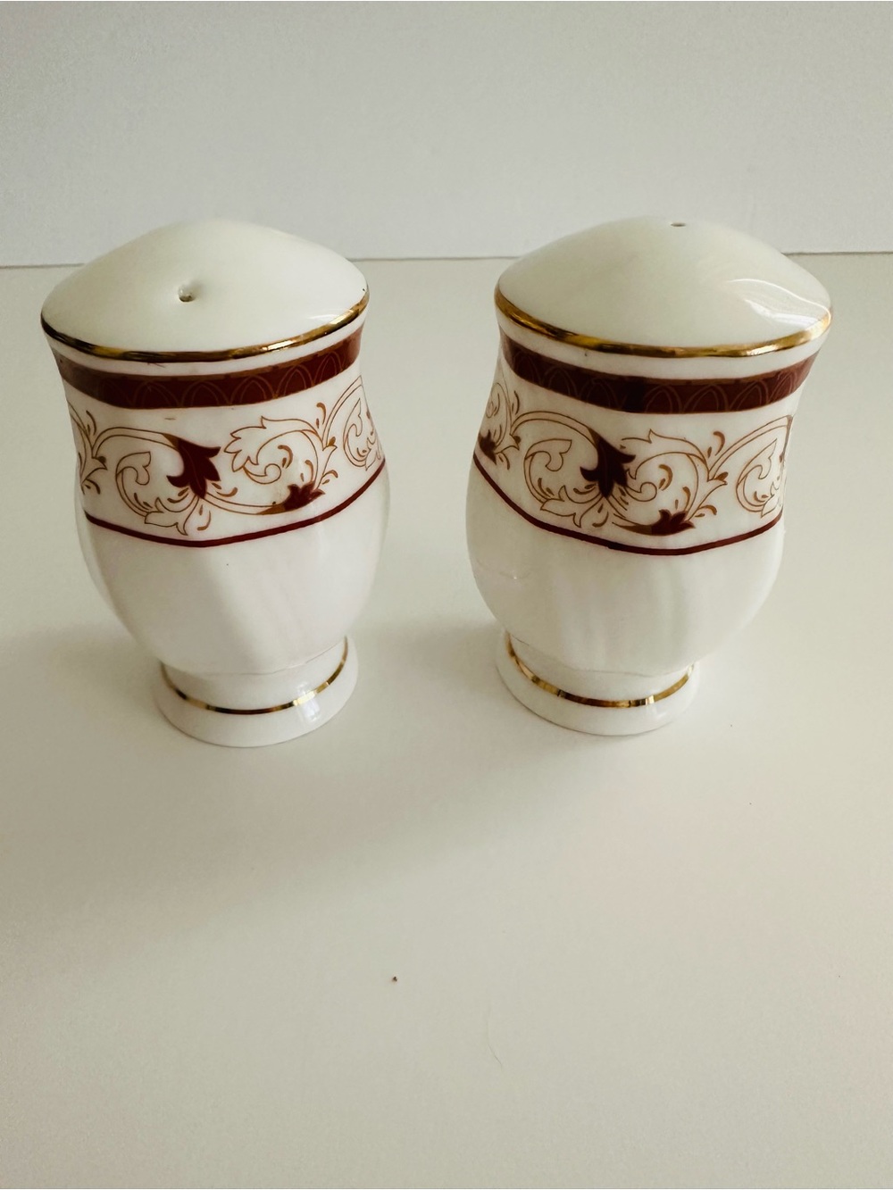 Vintage Gold Coast 22k Salt And Pepper Shakers